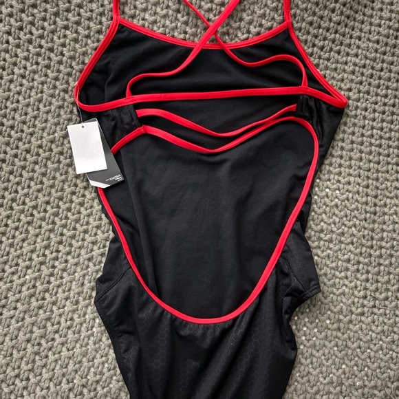 NWT! TYR Women's Black One Piece with Red Trim - Picture 7 of 7